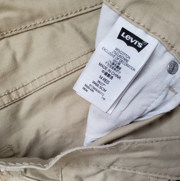 Levi slim fit shorts - Picture 2 of 3